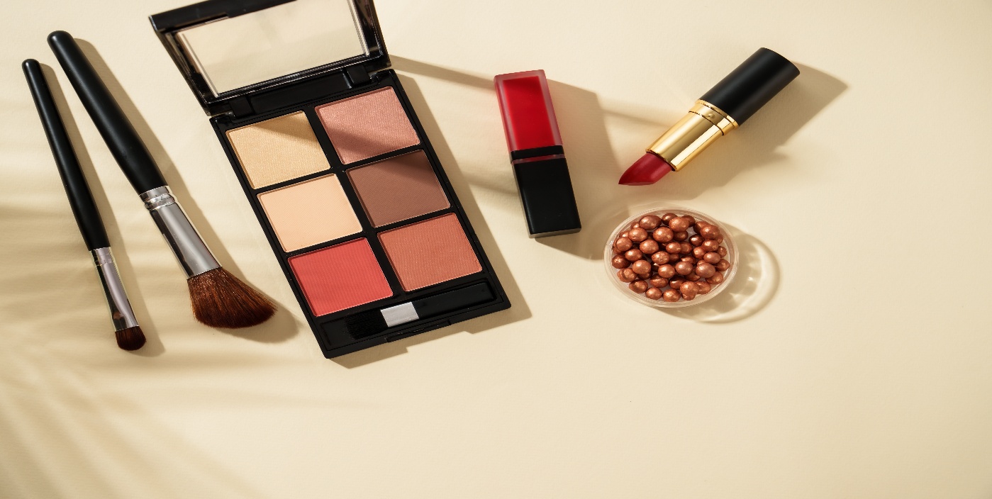 Cosmetics & Personal Care market overview